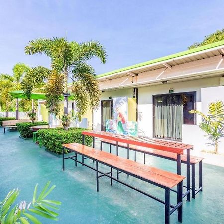 Oyo450拉威公寓度假村 Rawai 外观 照片