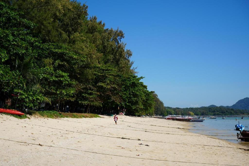 Oyo450拉威公寓度假村 Rawai 外观 照片